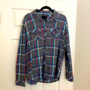 Oneill Flannel size Large.